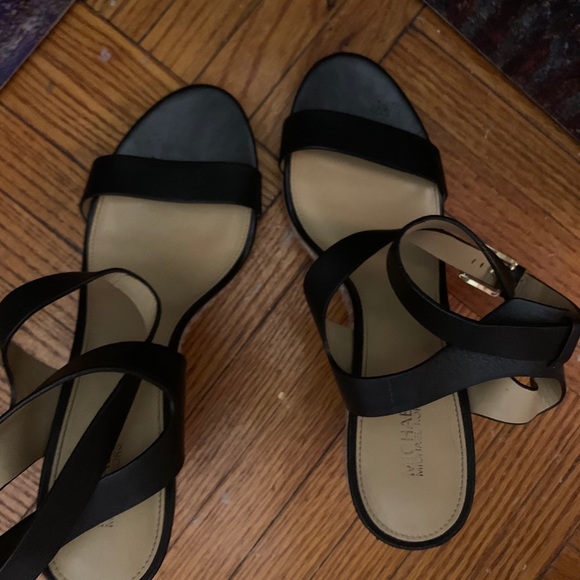 Micheal Kors Wedge w/ankle straps - Picture 3 of 6